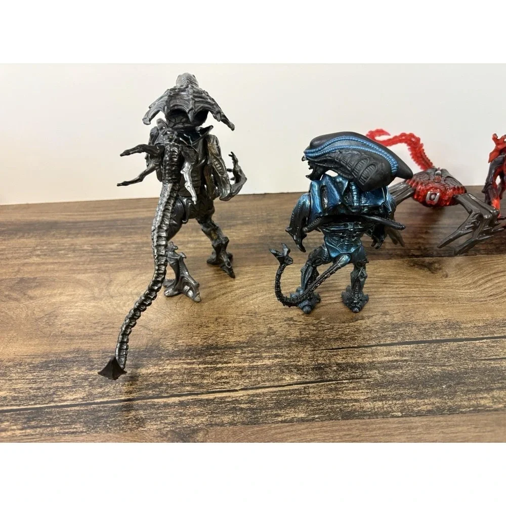 Kenner ALIENS Figure Lot Face Hugger Killer Crab Gorilla Queen Xenomorph Apone